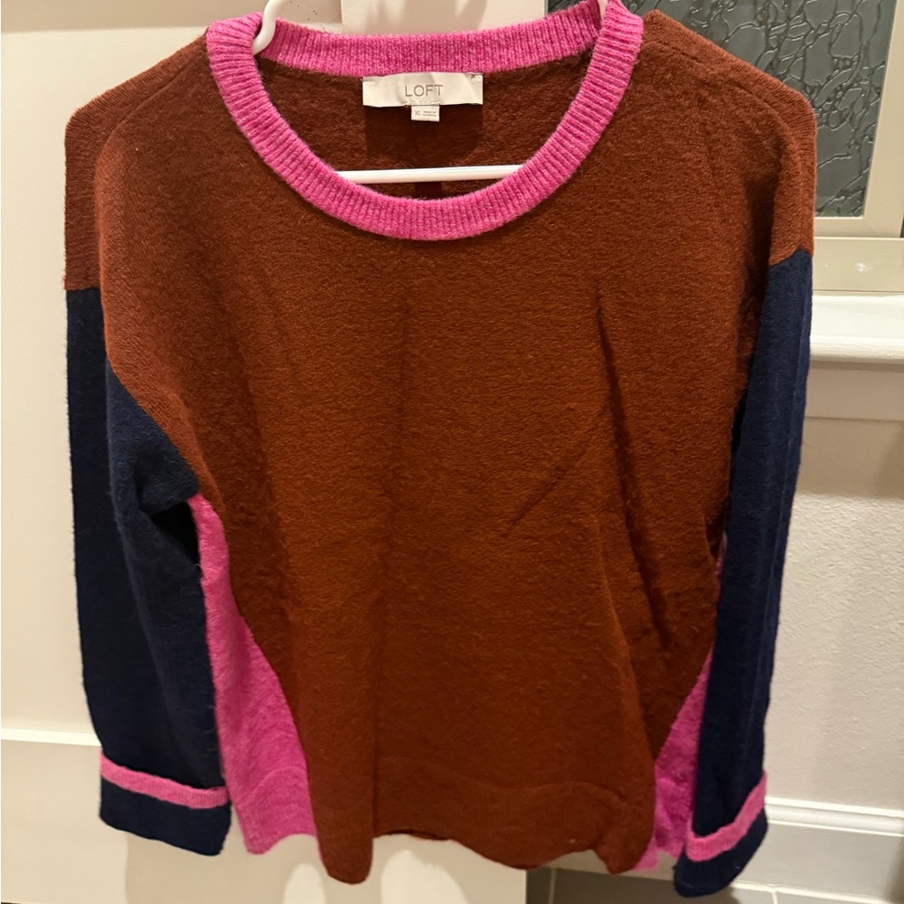 LOFT Multicolor Sweater with Pink and Brown size XS. Great condition!